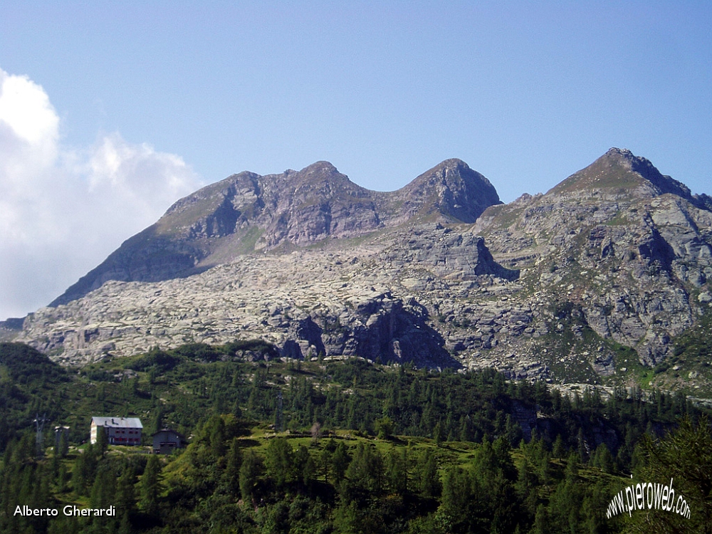 05 La sassaia che scende dal Tonale.jpg - OLYMPUS DIGITAL CAMERA